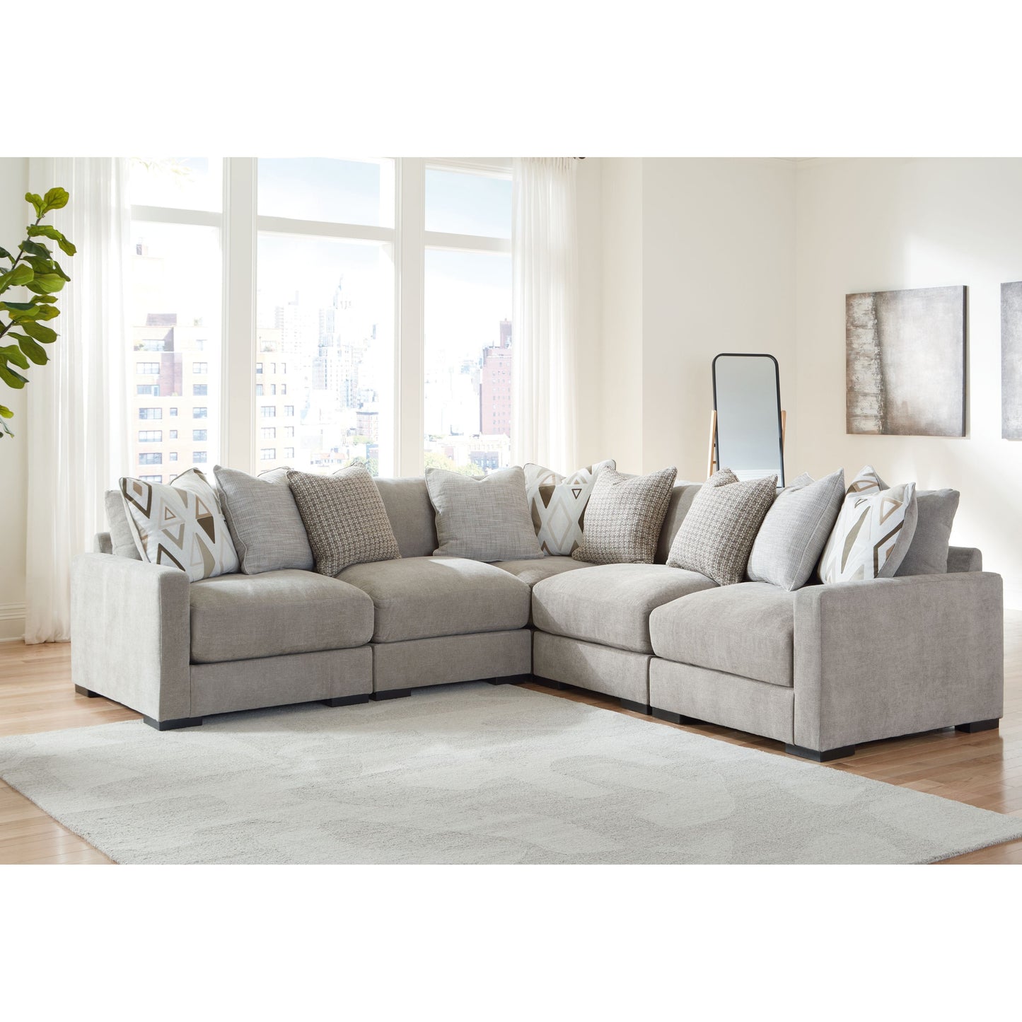 Aslan Court - Sectional