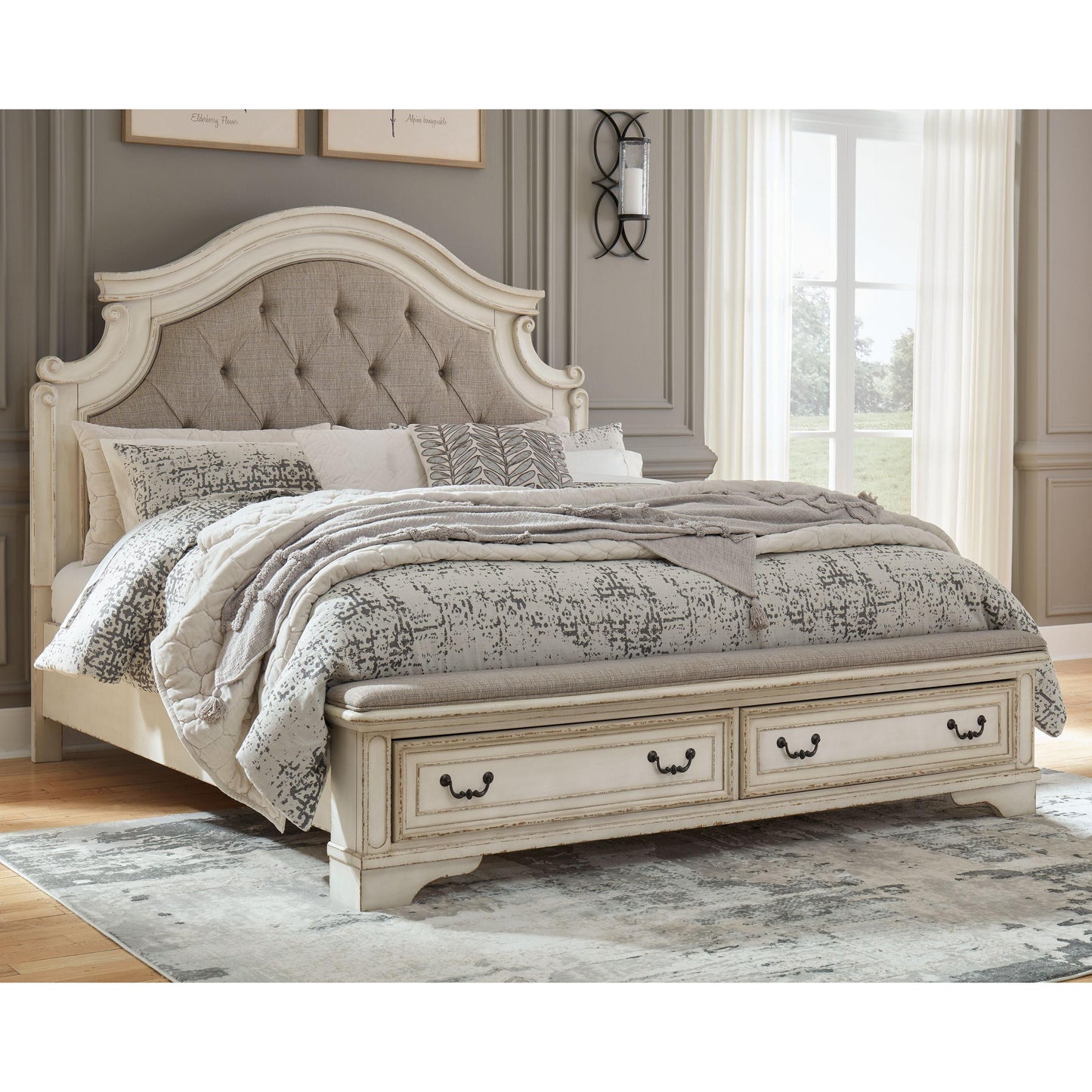 Realyn - Storage Bed