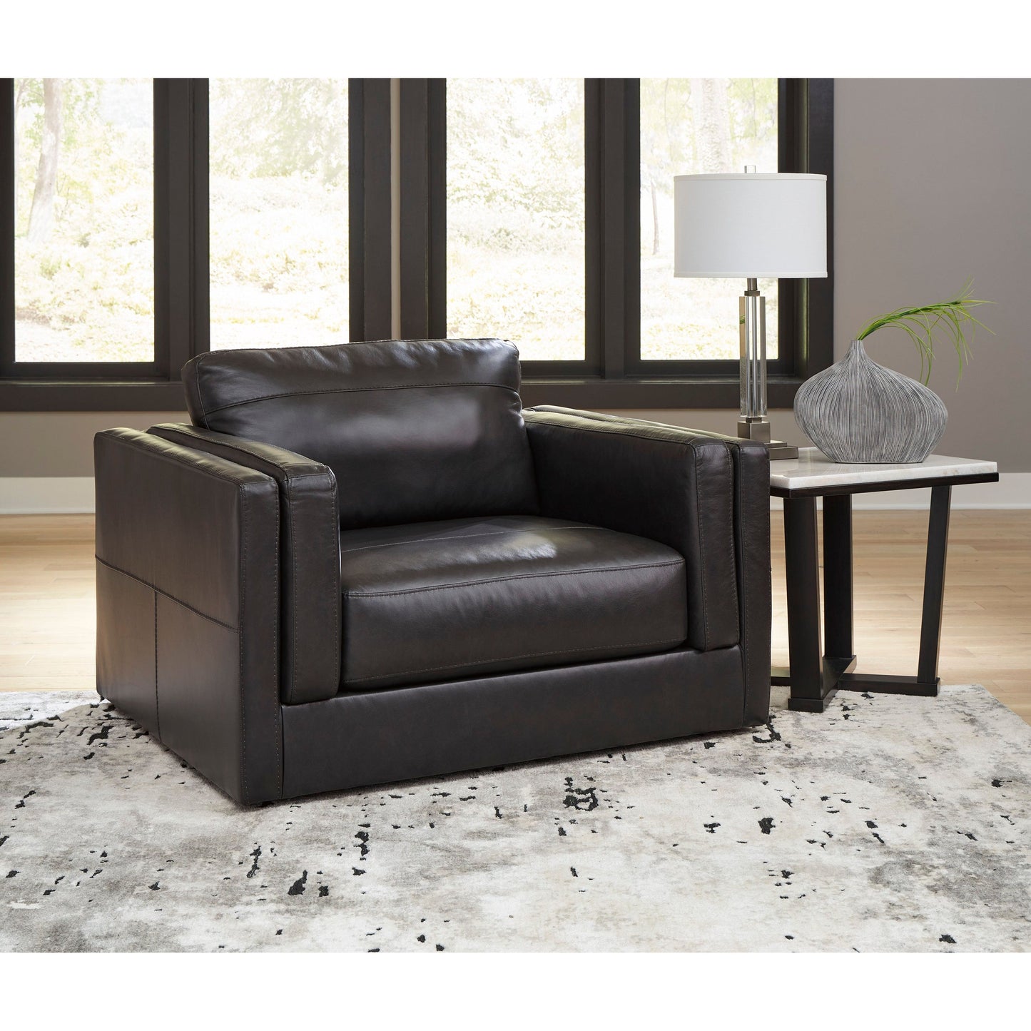 AMIATA OVERSIZED CHAIR - ONYX