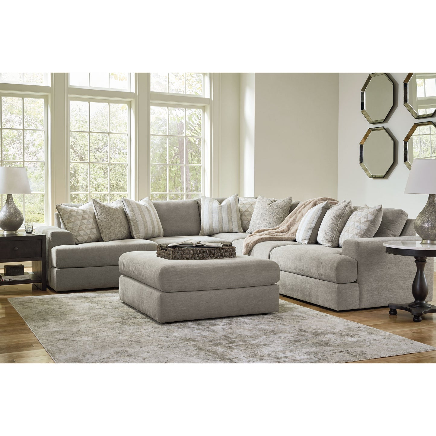 Avaliyah - Living Room Set