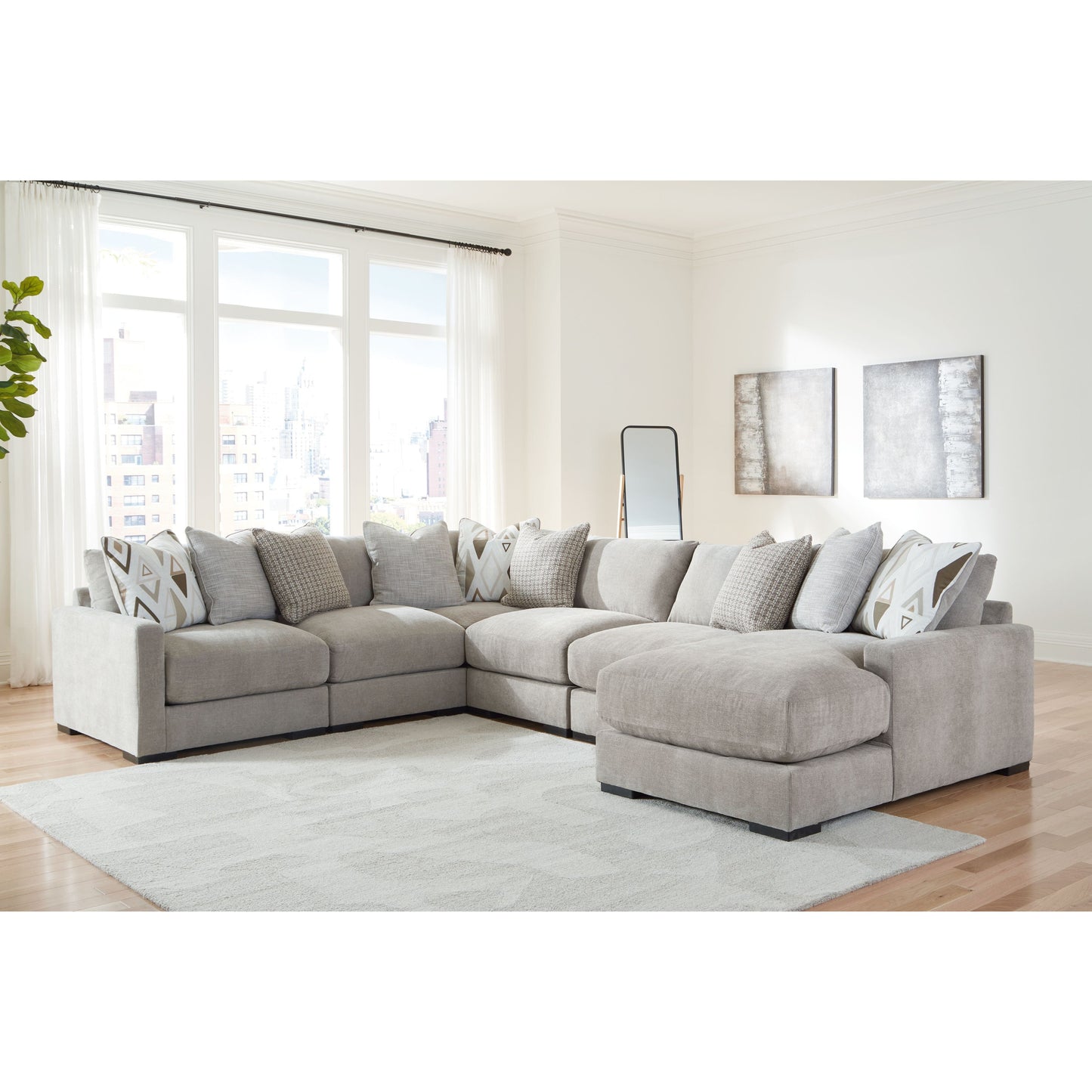 Aslan Court - Sectional