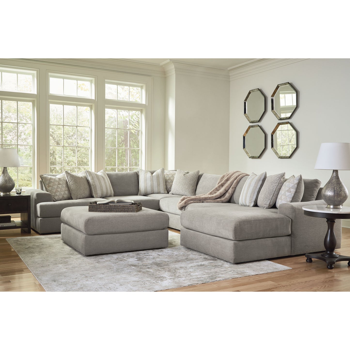 Avaliyah - Living Room Set