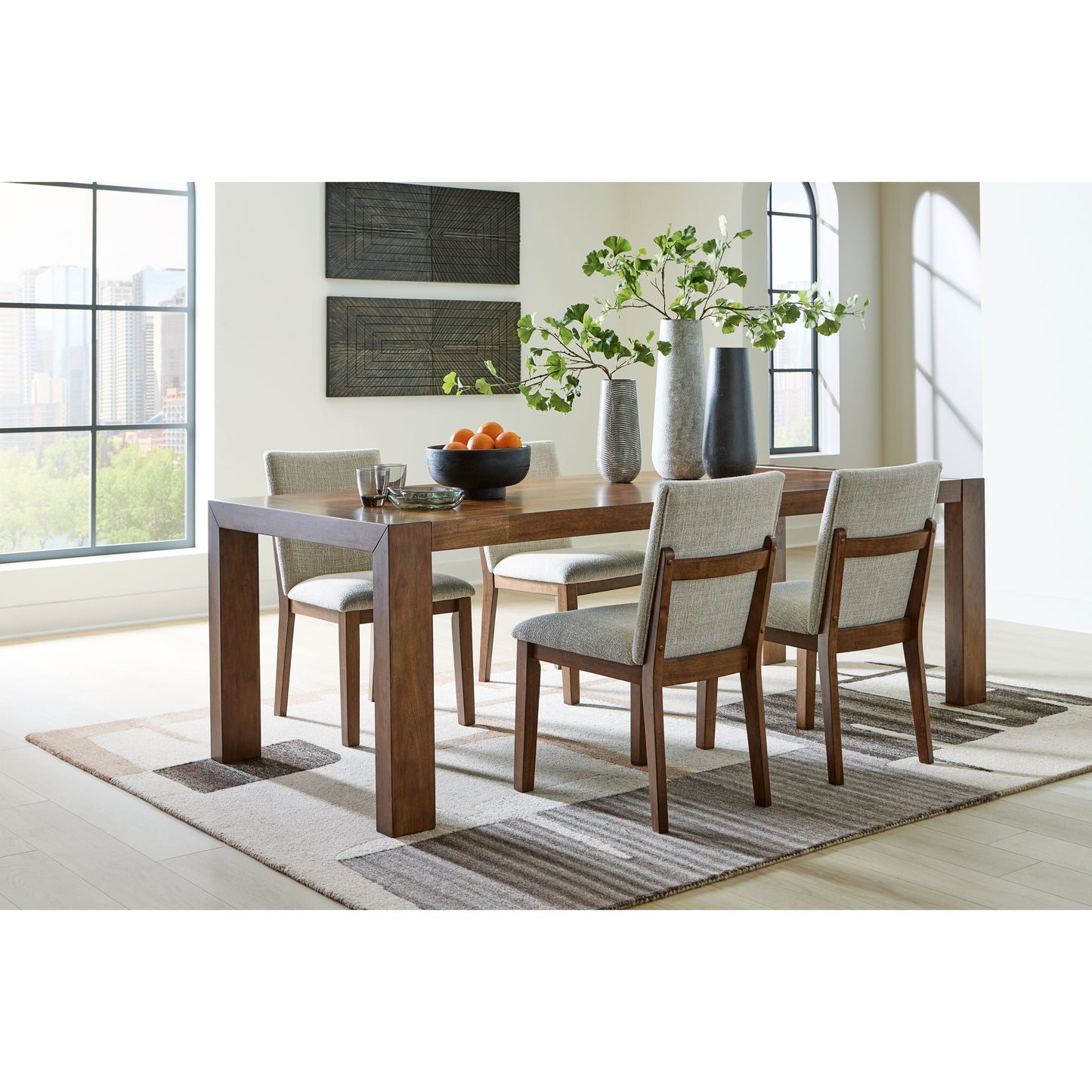 Kraeburn - Dining Room Set