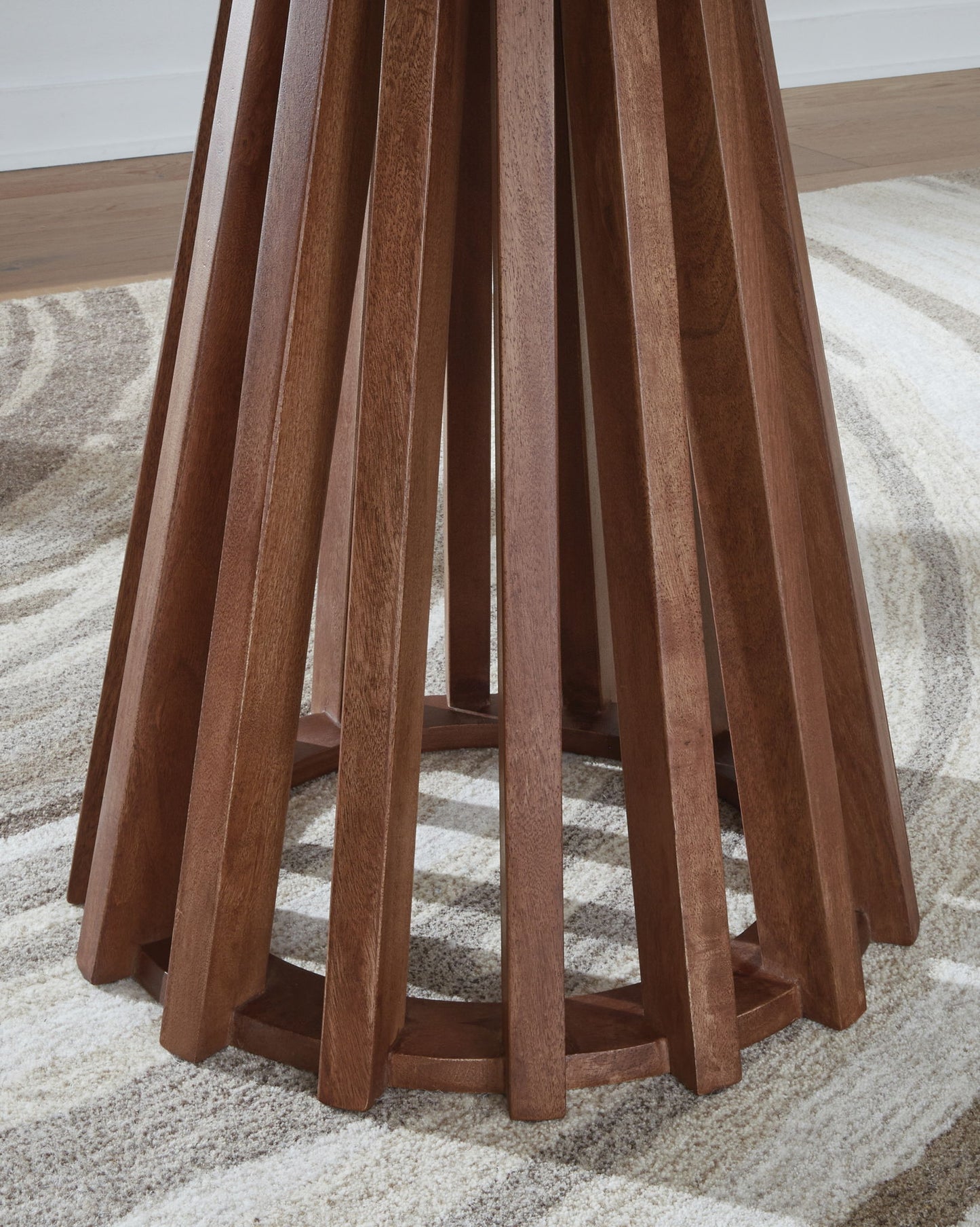 Kallari - Warm Brown / Black - Round End Table