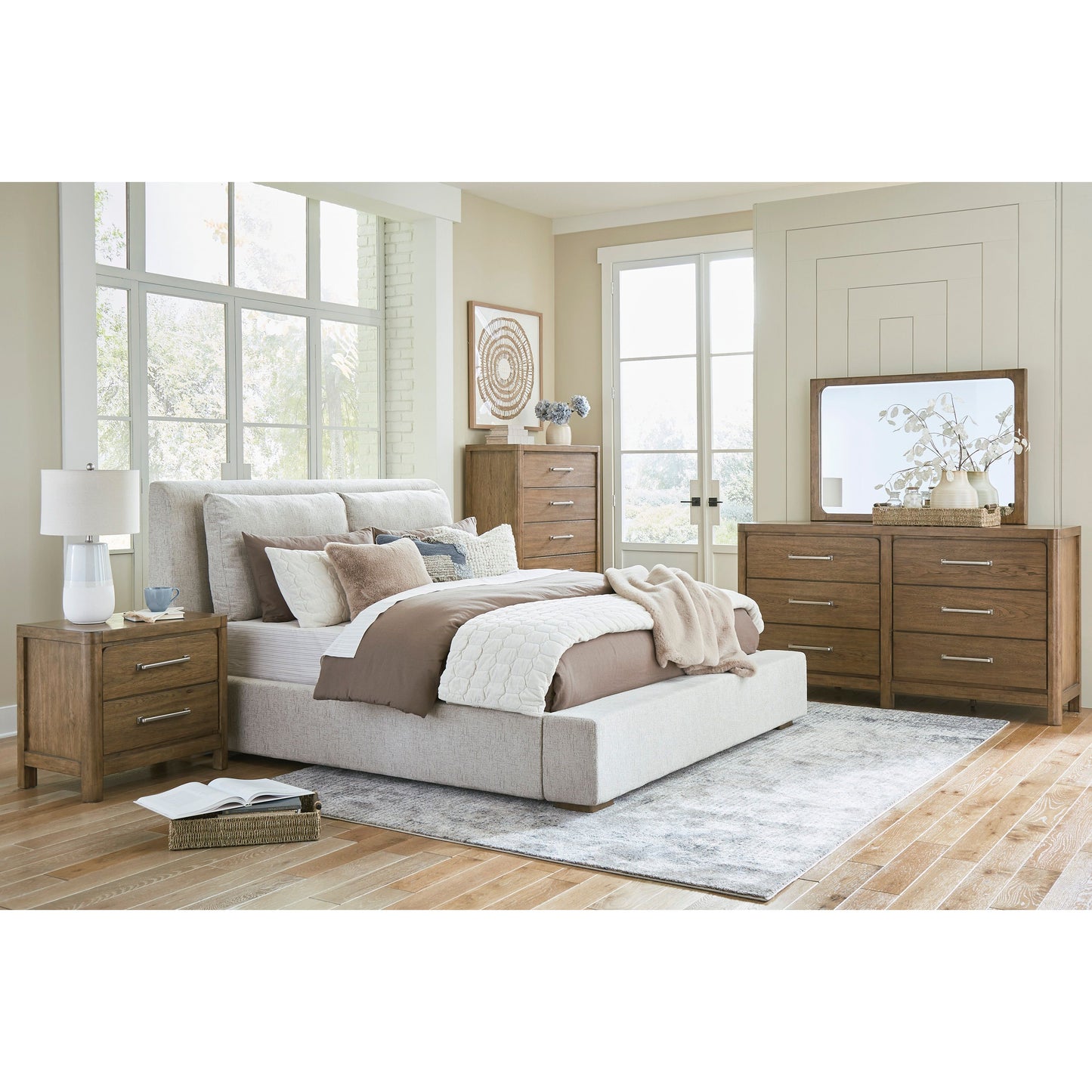 CABALYNN UPHOLSTERED BED - LIGHT BROWN