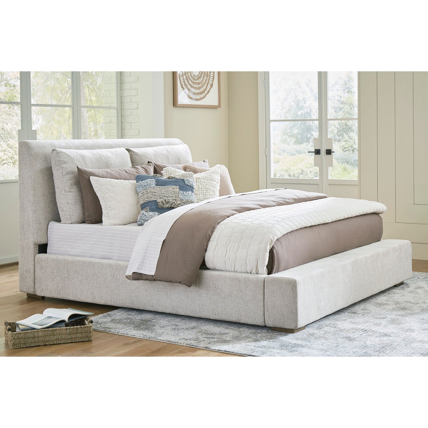 CABALYNN UPHOLSTERED BED - LIGHT BROWN