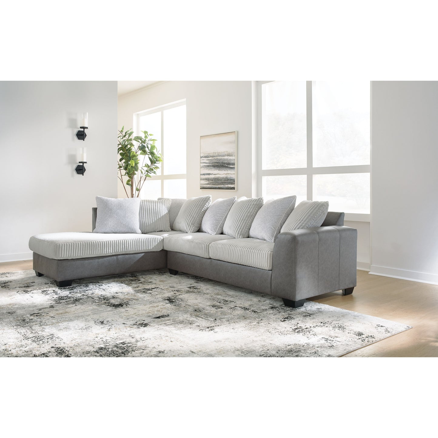 Clairette Court - Sectional