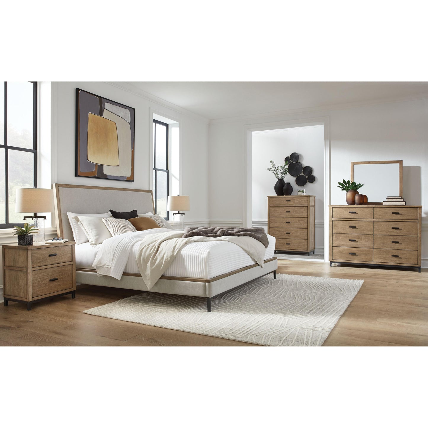 Tomtyn - Upholstered Bed Set