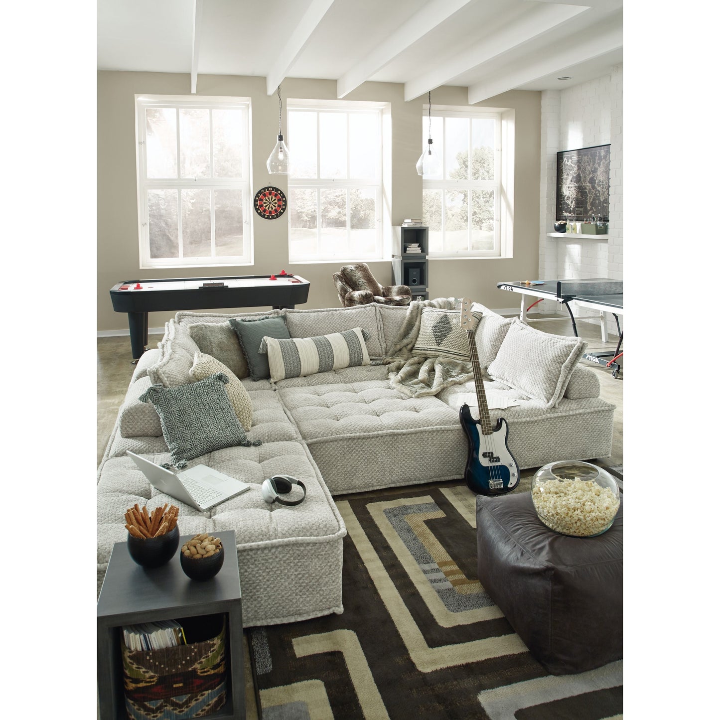 Bales - Sectional