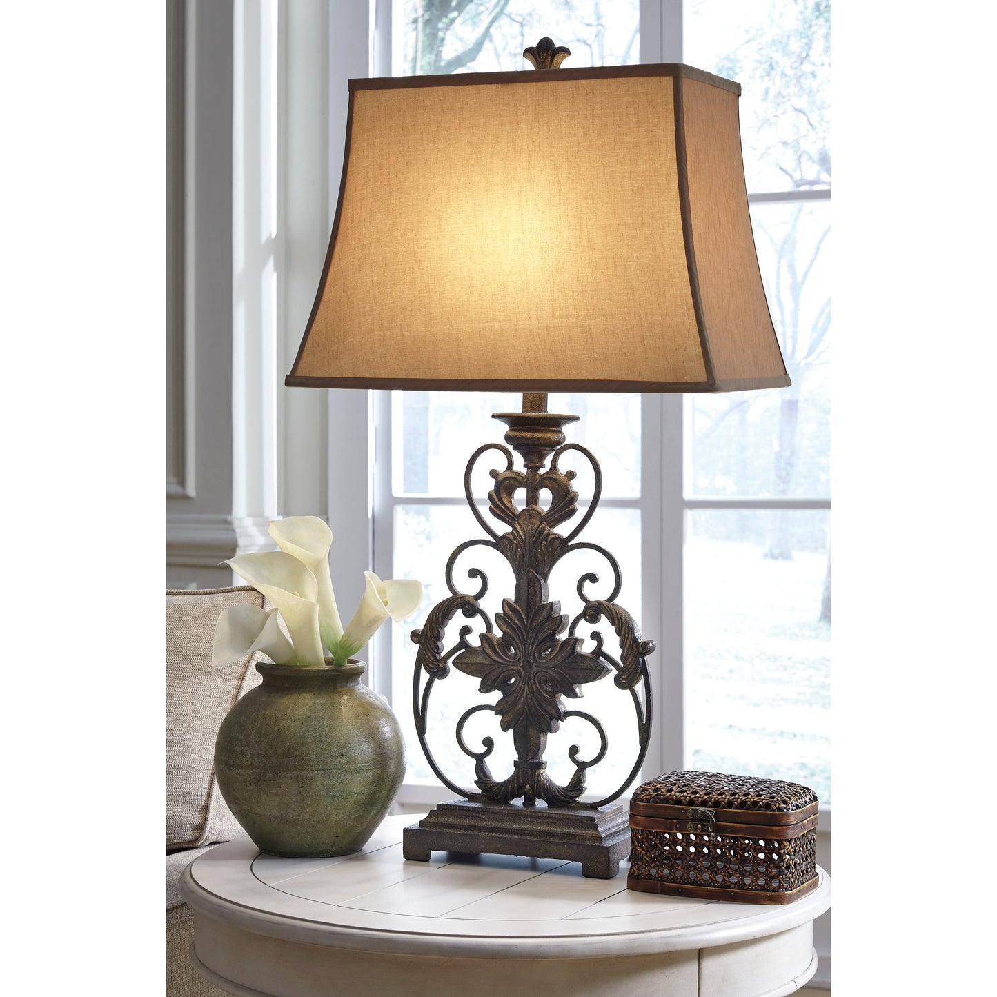 SALLEE TABLE LAMP