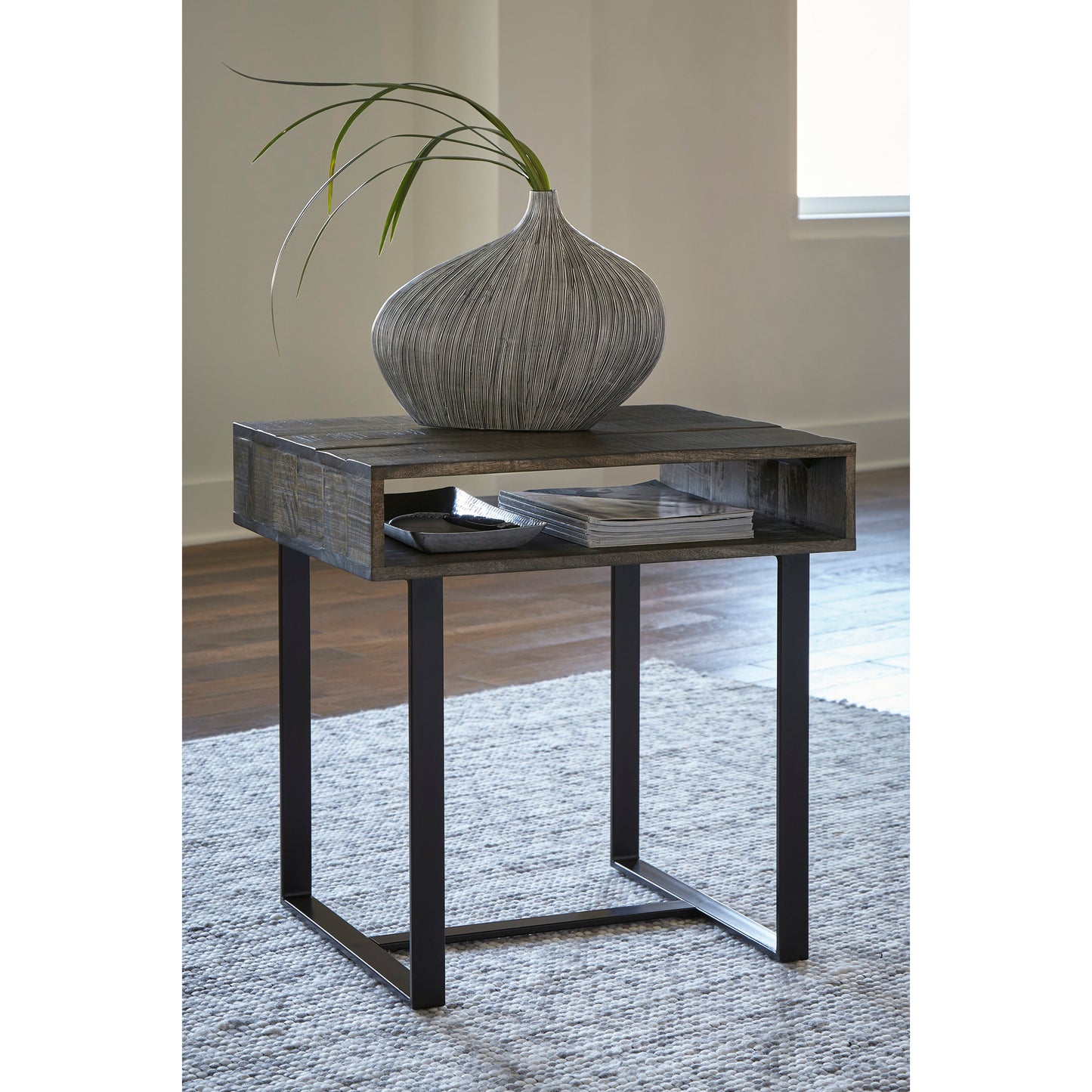 KEVMART END TABLE - GRAYISH BROWN/BLACK