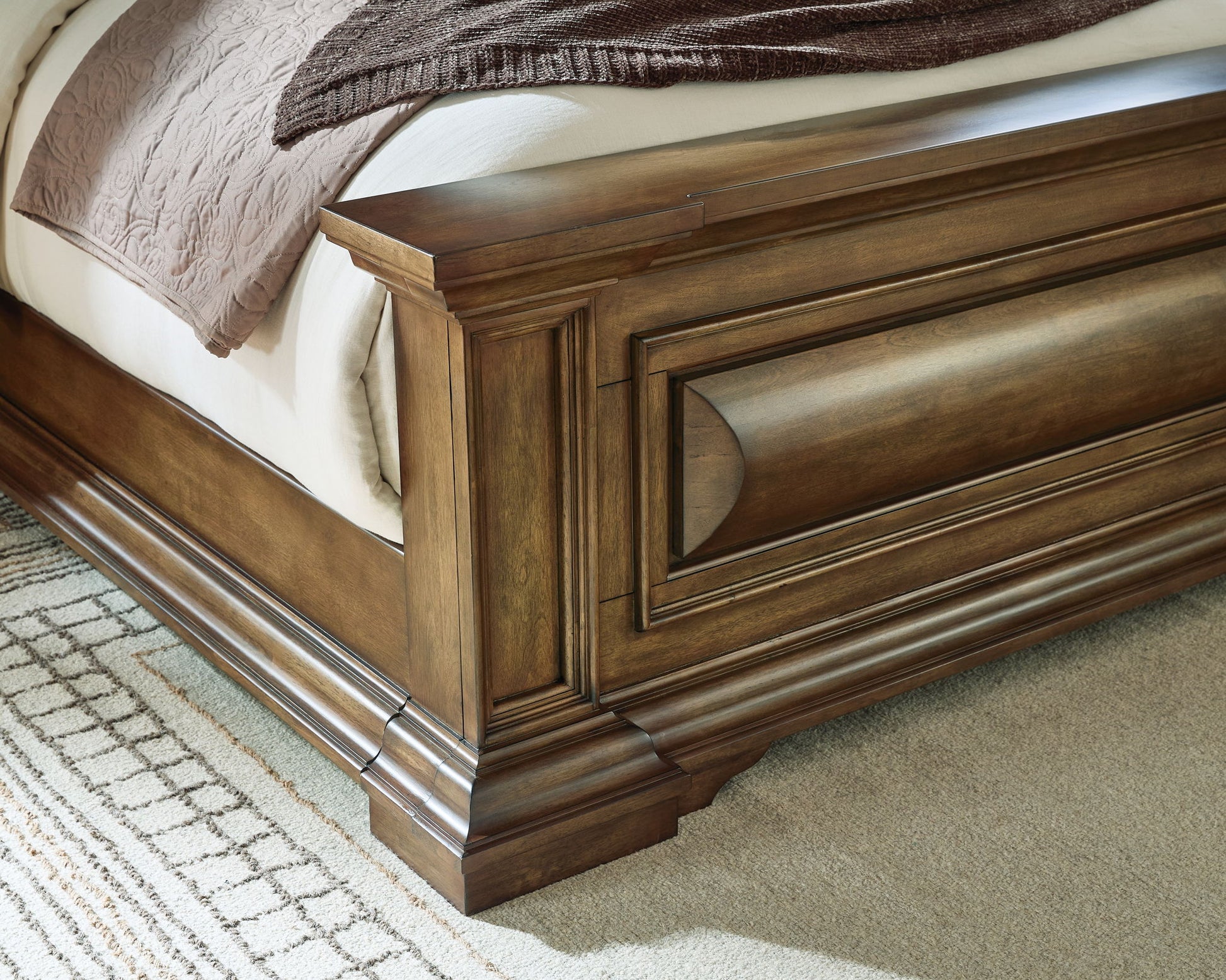 Frantanna - Panel Bed - Fraser Furniture & Mattresses