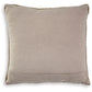 Habenvale - Pillow