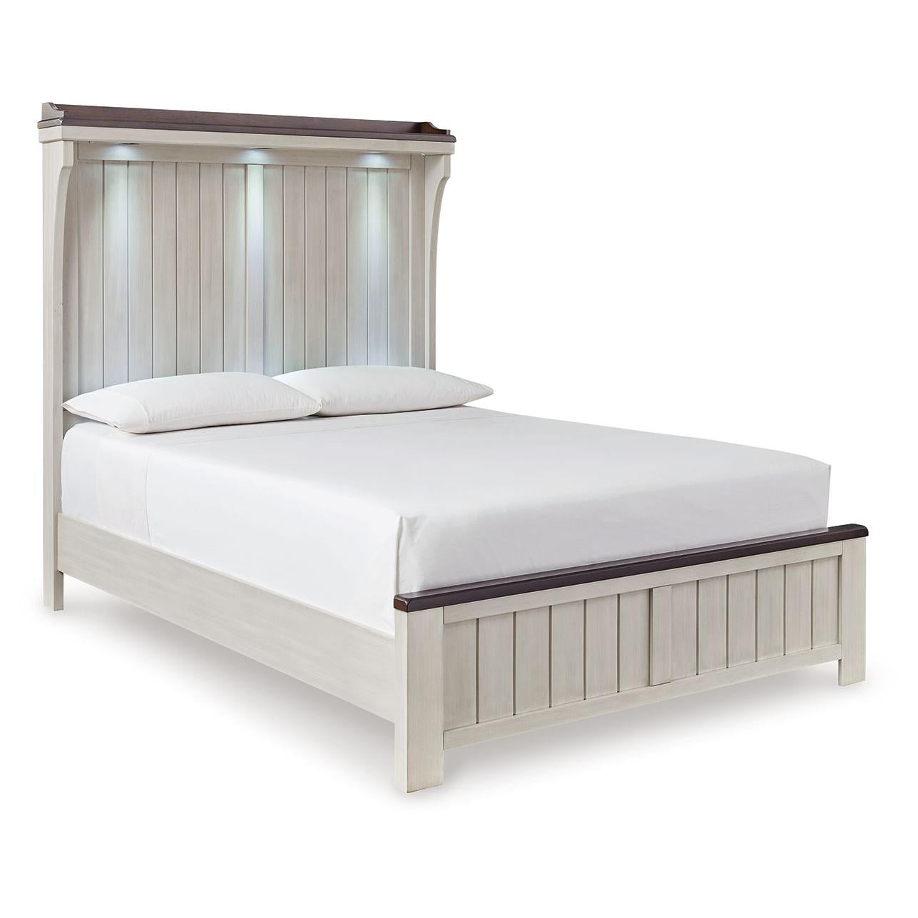 Darborn - Panel Bed