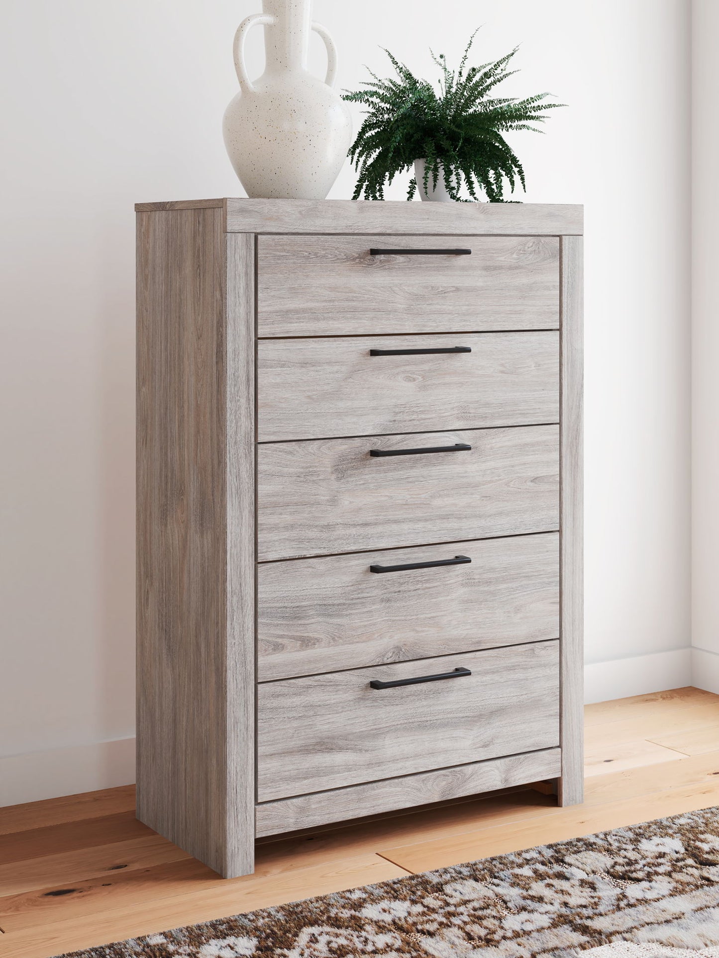 Broachmyn - Five Drawer Chest - Fraser Furniture & Mattresses