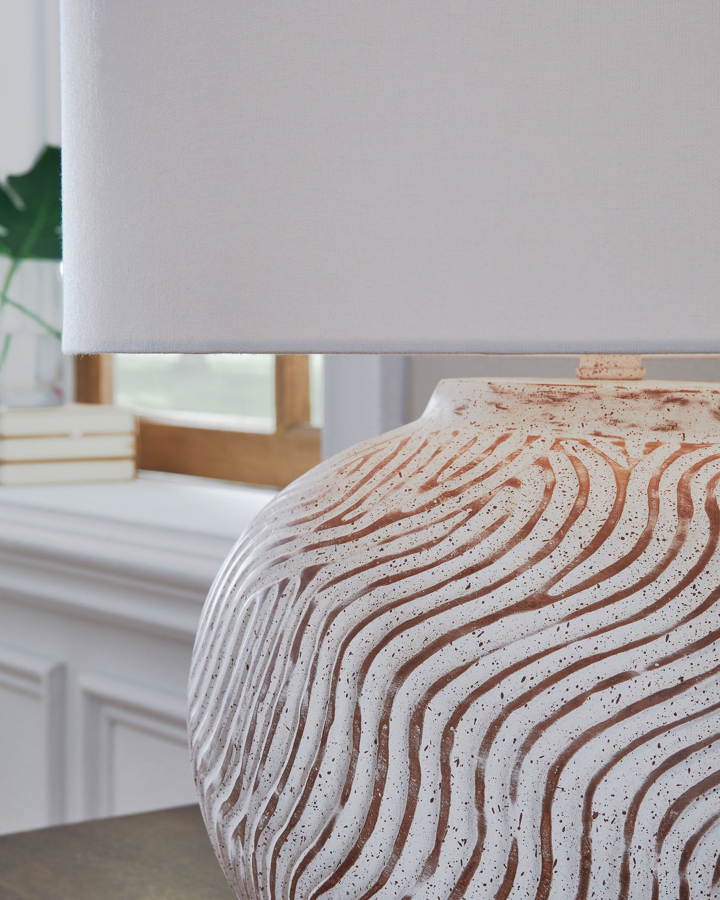 Vien - Terracotta Table Lamp - Distressed White - Fraser Furniture & Mattresses