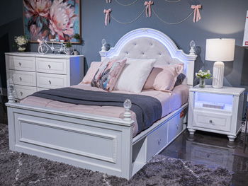 Kozlani - White - Full Upholstered Panel Headboard