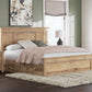Makidern - Panel Storage Bed