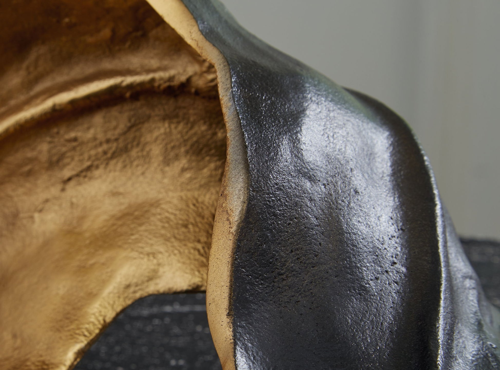 Melinda - Sculpture - Black / Gold Finish - Fraser Furniture & Mattresses