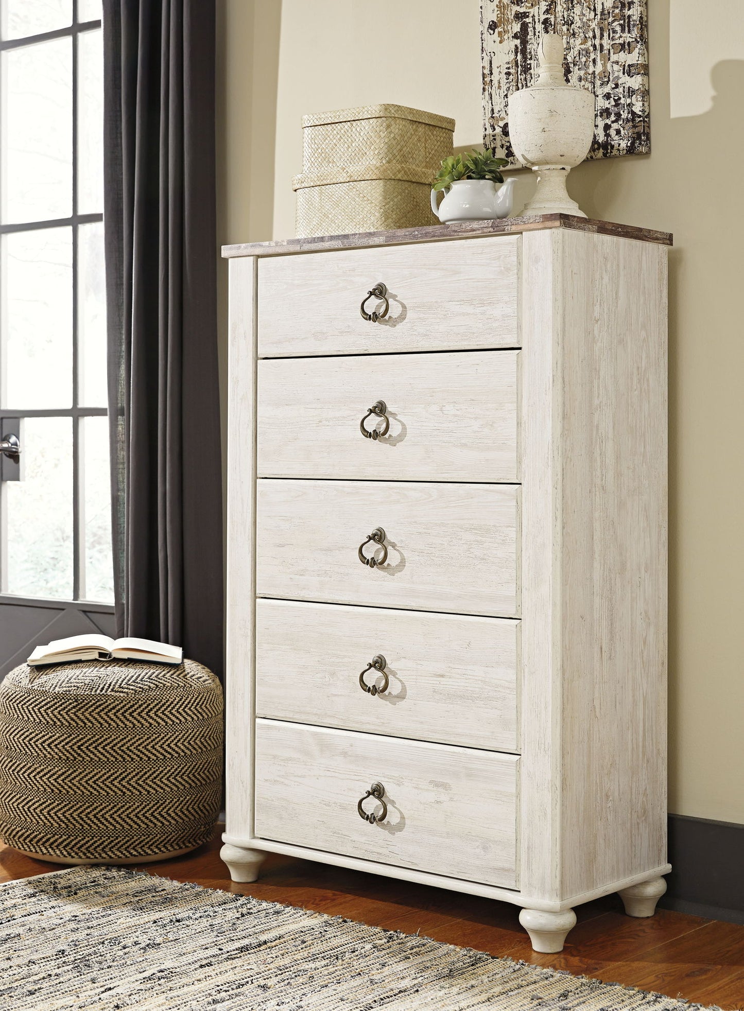 Willowton - Five Drawer Chest - Brown / Beige / White - Fraser Furniture & Mattresses