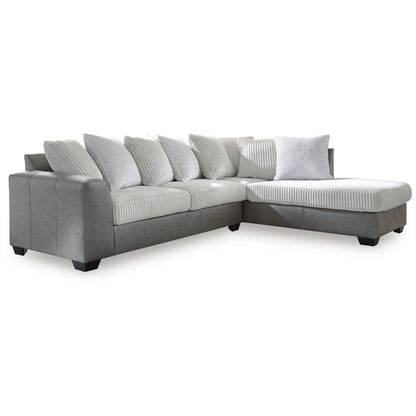Clairette Court - Sectional