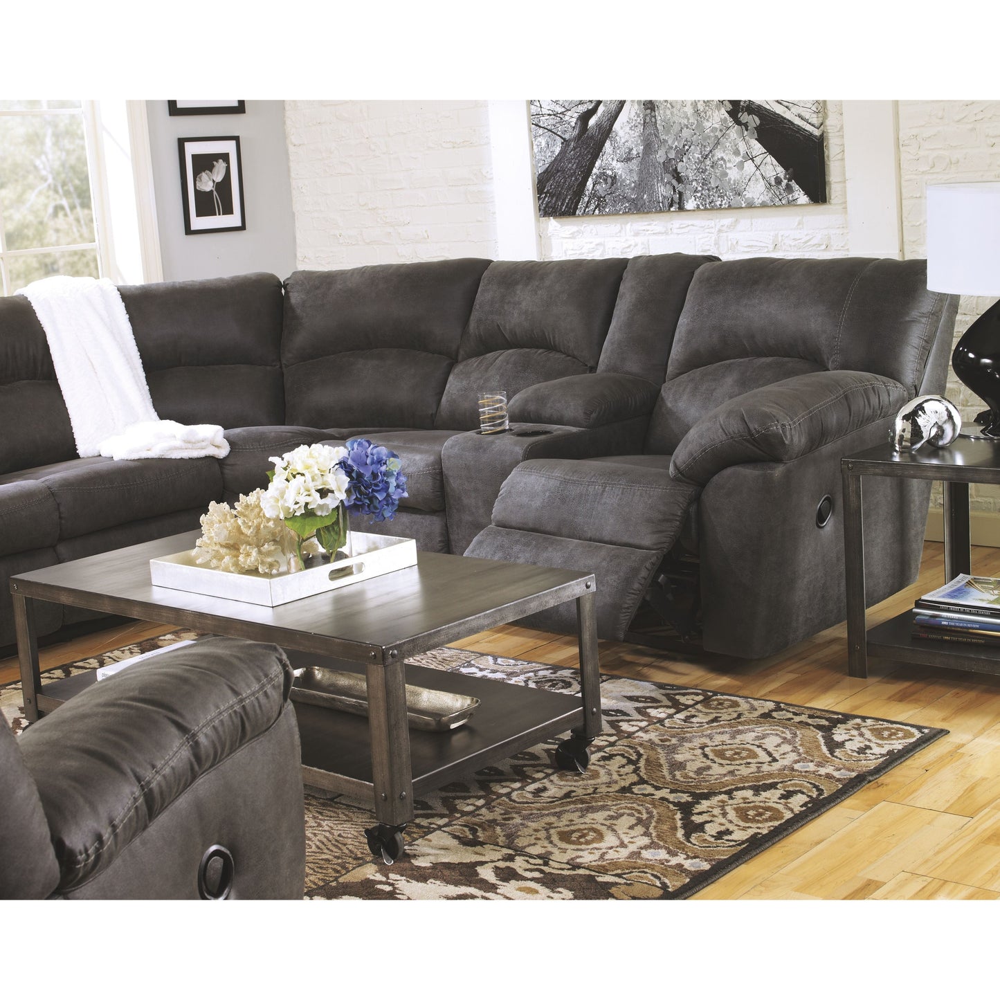 Tambo - Reclining Living Room Set