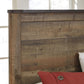 Trinell - Panel Bed