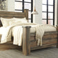 Trinell - Poster Bed