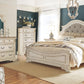 Realyn - Upholstered Panel Bed