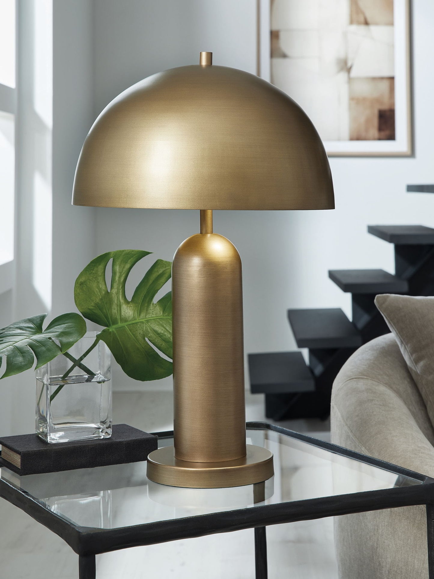 Wendfield - Metal Lamp - Fraser Furniture & Mattresses