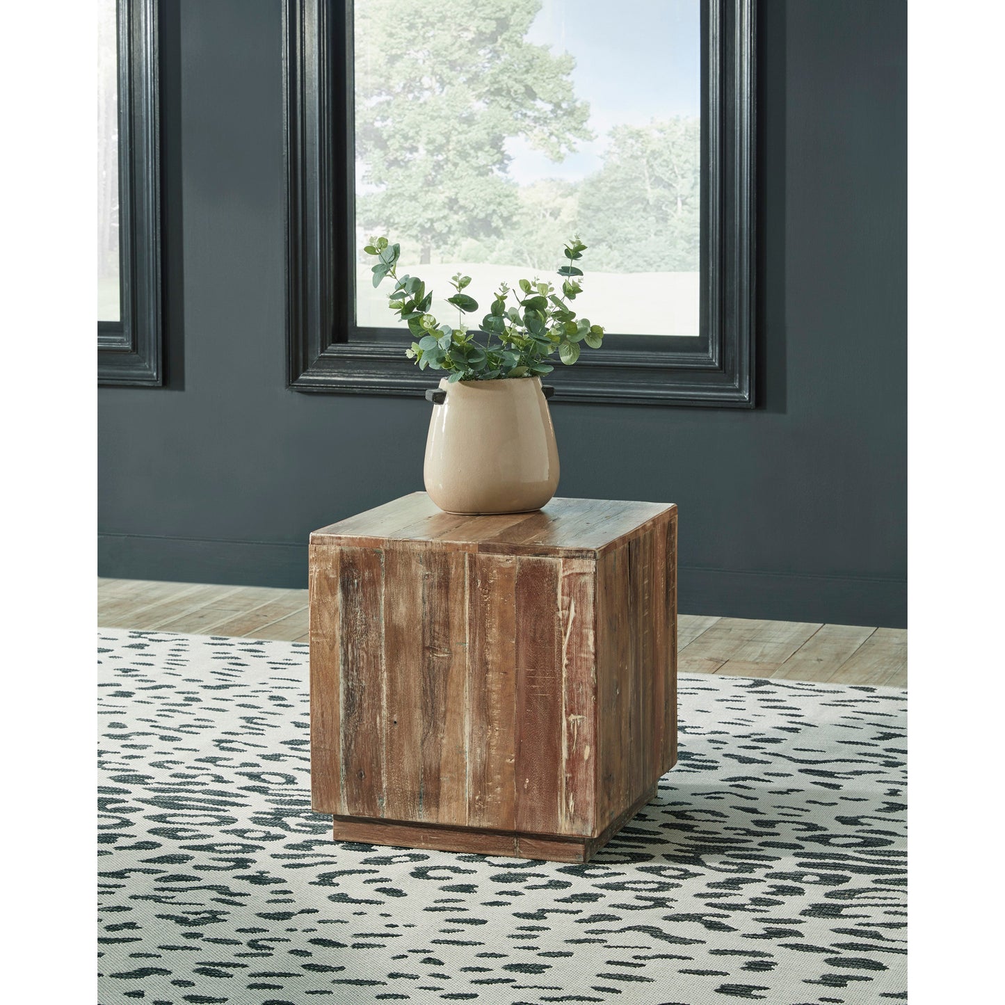 RANDALE ACCENT TABLE - DISTRESSED BROWN